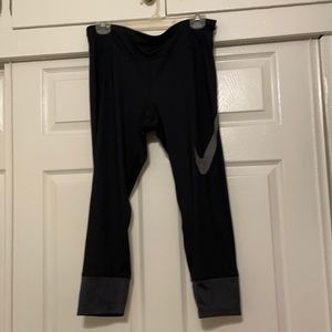 Dry Fit Nike Capri Leggings